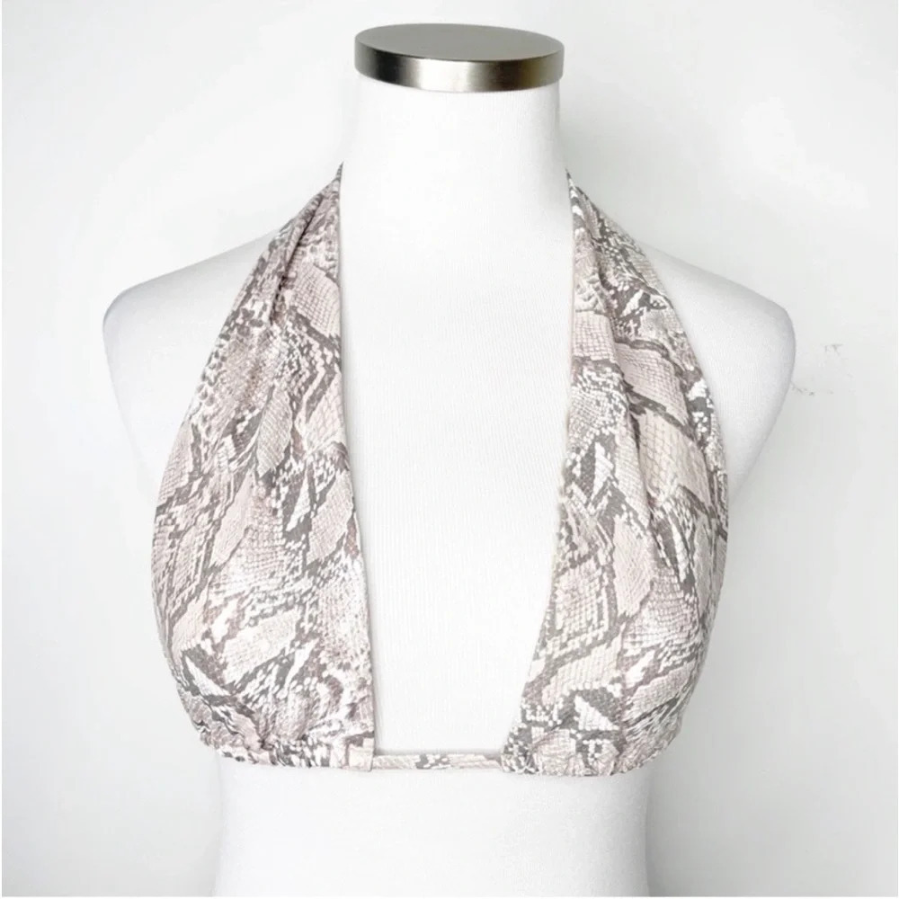 Good American Sand Snake
Halter Bikini Top Textured Size 1